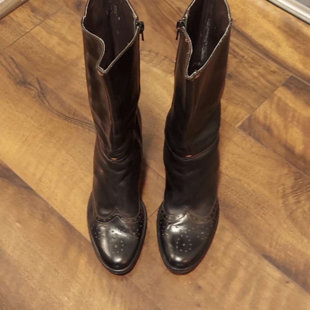 Ladies shoes